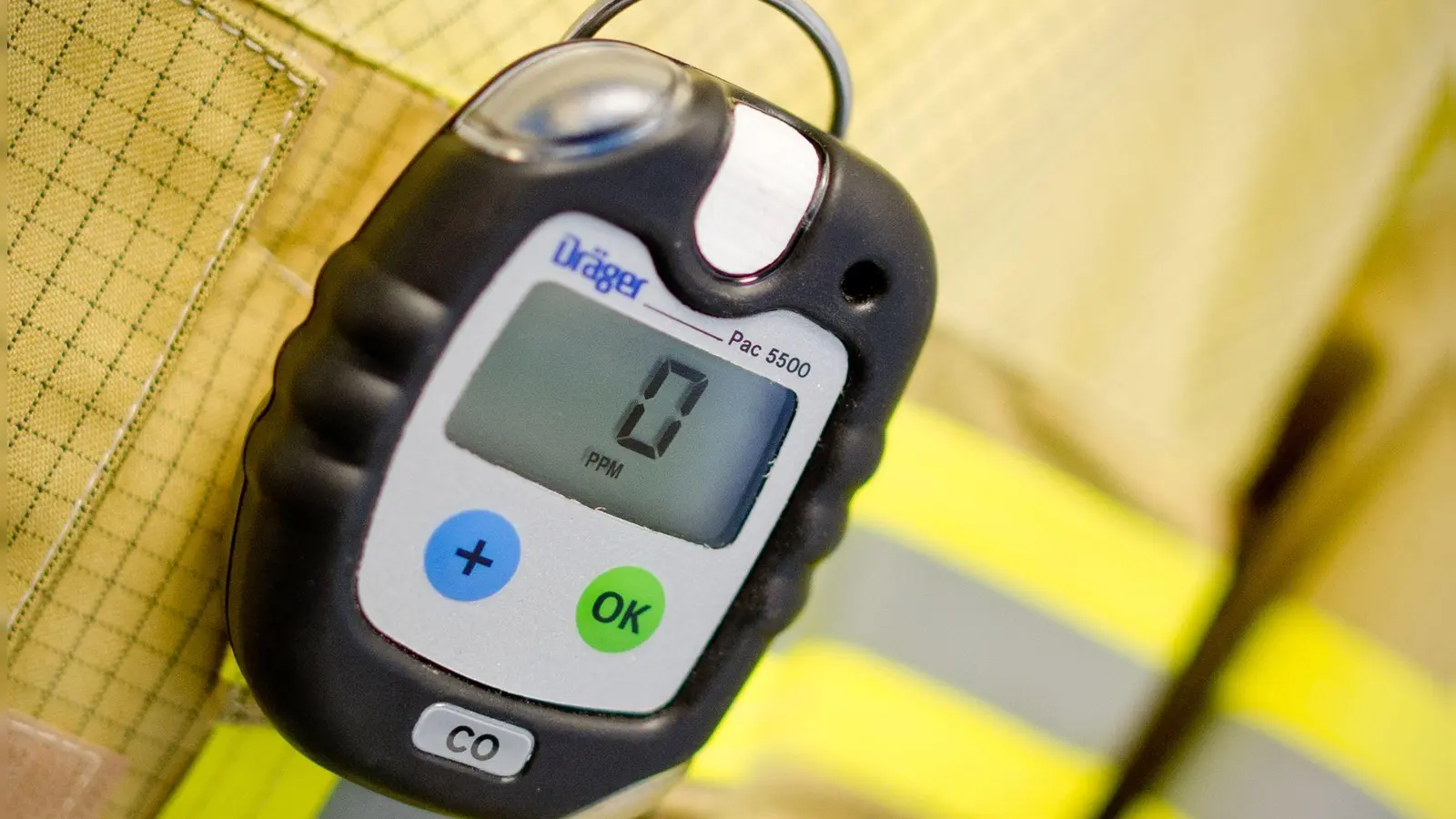 Mit einer Kohlenmonoxid-Vergiftung kommen die beiden ins Krankenhaus. (Symbolbild) (Foto: Daniel Bockwoldt/dpa)