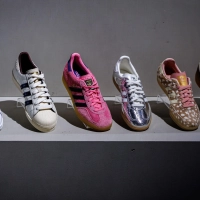 Der Sportartikelhersteller Adidas meldet Rekordergebnisse (Symbolbild).  (Foto: Daniel Karmann/dpa)