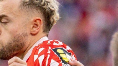 Lieferten sich ein umkämpftes Kellerduell: Mainz 05 und der FC St. Pauli.  (Foto: Torsten Silz/dpa)