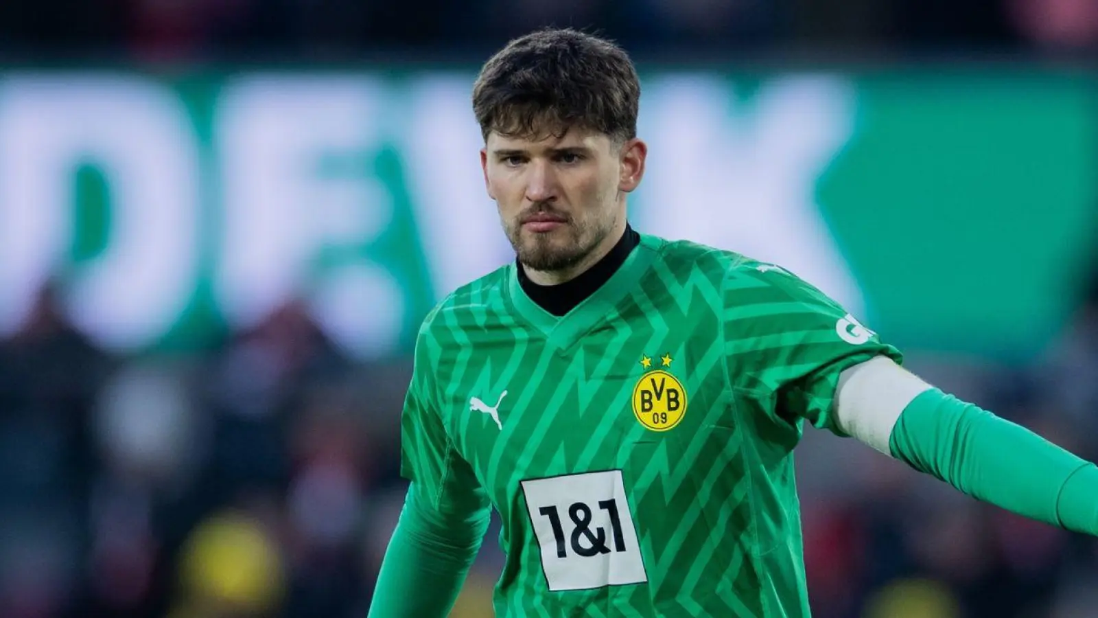 Der Torhüter könnte seinem Club im Spiel gegen den VfL Bochum fehlen. (Foto: Rolf Vennenbernd/dpa)