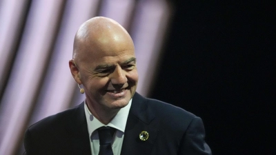 FIFA-Präsident Gianni Infantino ist sich bei Saudi-Arabien sicher. (Foto: Rebecca Blackwell/AP/dpa)