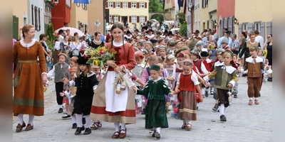 Die Kinderlore und ihre Schar bilden das Herzstück der Dinkelsbühler Kinderzeche. (Archivbild: Martina Haas)