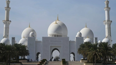 Die Reisewarnung ist aufgehoben, eine Entwarnung ist das nicht. Reisen in die Golfregion, etwa nach Abu Dhabi, sind aus Sicht des Auswärtigen Amtes weiterhin nicht ratsam. (Foto: Katharina Kausche/dpa/dpa-tmn)