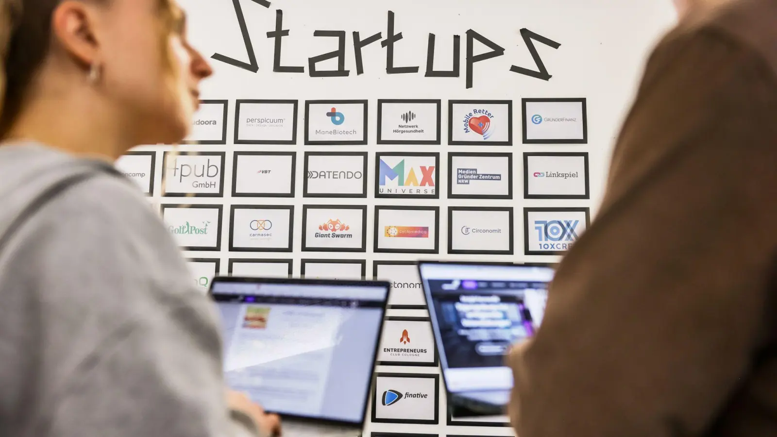 Die deutsche Start-up-Branche wächst, aber es mangelt an Wagniskapital. (Archivbild) (Foto: Oliver Berg/dpa)