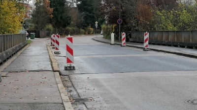 Die Stauferwallbrücke in Dinkelsbühl soll ab März 2025 erneuert werden. Der Stadtrat gab dafür einstimmig grünes Licht. (Foto: Friedrich Zinnecker)