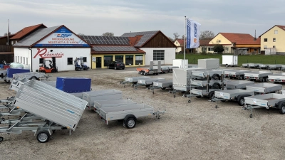 Hier finden Sie eine große Auswahl an hochwertigen Pkw-Anhängern. (Foto: wm meyer Anhänger GmbH)