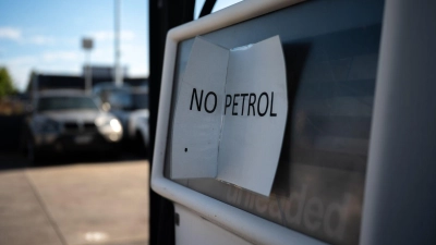 Australien senkt seine Spritsteuer - zunächst für drei Monate. (Archivbild) (Foto: Jay Kogler/AAP/dpa)