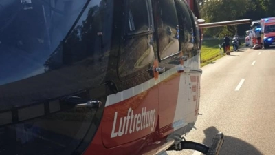 Zwischen Abtsgreuth und Altershausen wurde bei einem Unfall ein Motorradfahrer verletzt. Mit einem Rettungshubschrauber kam er in eine Klinik. (Foto:  Feuerwehr Münchsteinach)