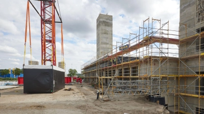 Zu hohe Zinsen, zu wenig Bauland: Die Lage auf dem deutschen Wohnungsmarkt bleibt angespannt. (Archivbild) (Foto: Joerg Carstensen/dpa)