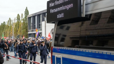 Auch in Nürnberg versammelten sich Menschen zu Jugendprotesten. (Foto: Pia Bayer/dpa)