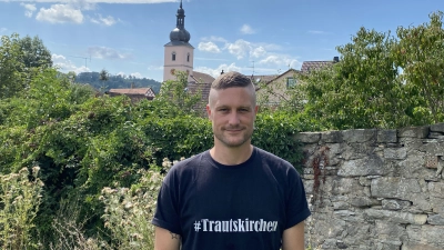 Realschullehrer Alexander Hetzer hat Heimatgemeinde Trautskirchen zum Schauplatz eines Romans gemacht. (Foto: Nicole Gunkel)