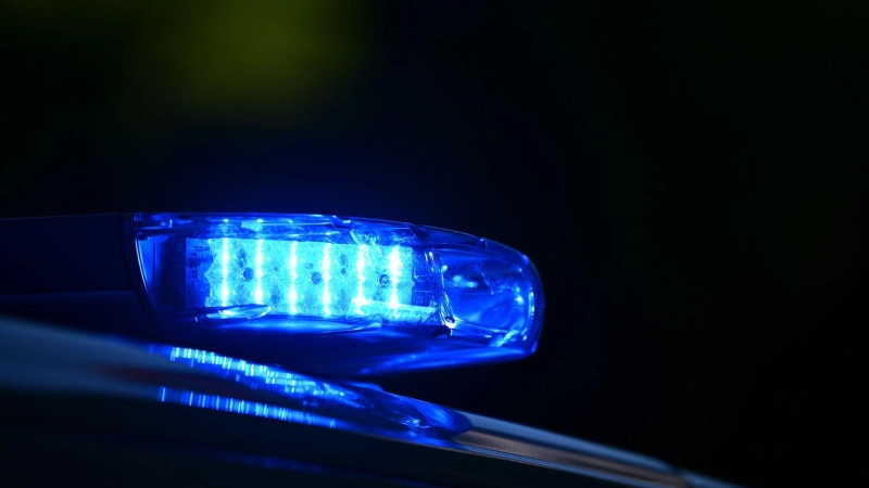 Die A6 war wegen eines Unfalls bei Lichtenau für mehrere Stunden in Fahrtrichtung Nürnberg gesperrt. (Symbolbild: Markus Lenhardt/dpa)
