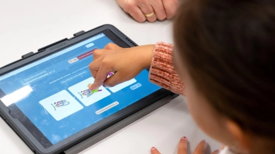 Im Frühjahr wurde getestet, im September gehen die Deutsch-Kurse los: Bayern will alle Vorschulkinder sprachlich fit für die Schule machen. (Archivfoto) (Foto: Peter Kneffel/dpa)