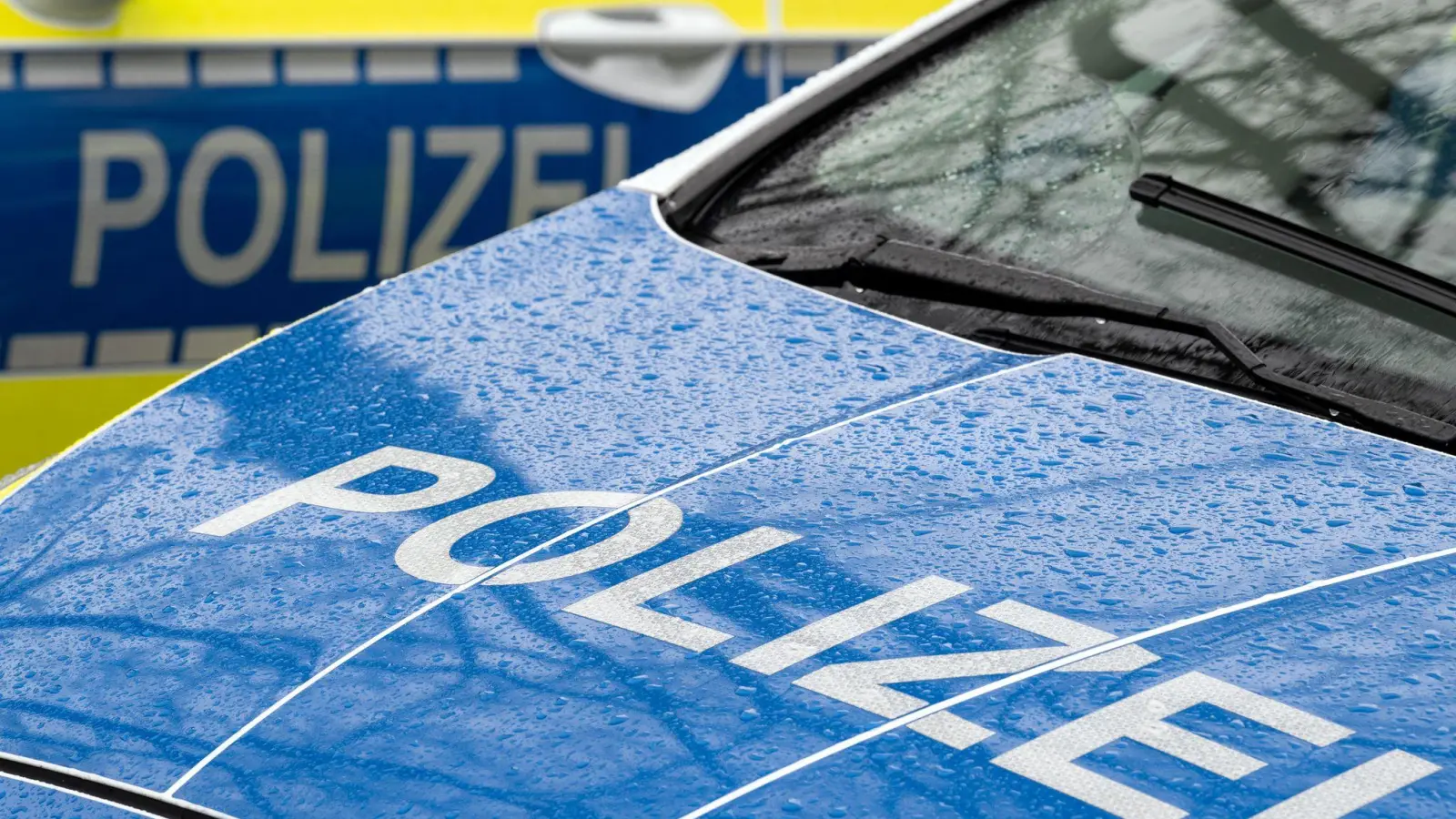 In einem Regensburger Wettbüro sind zwei Männer verletzt worden. (Symbolbild) (Foto: Soeren Stache/dpa)