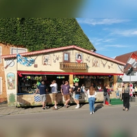 Für die ganze Familie ist ein unterhaltsames Programm geboten. Feiern auch Sie mit! (Foto: Fritz Zinnecker)