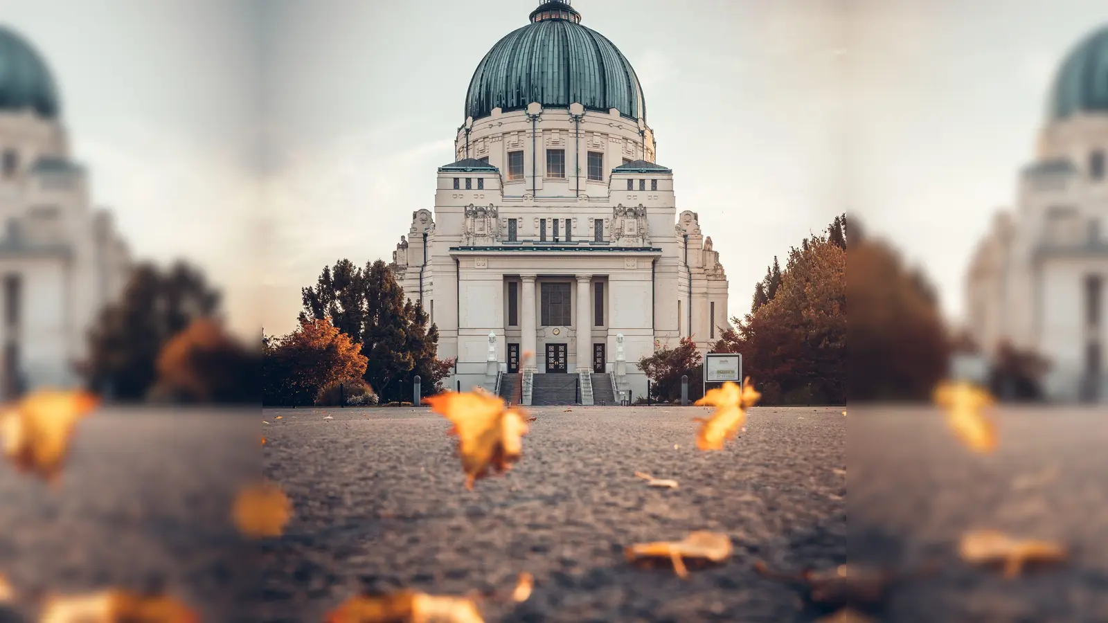 Architektonisches Highlight des Wiener Jugendstils: Die Kirche zum heiligen Borromäus ist einen Besuch wert. (Foto: Sebastian Burziwal/Wien Tourismus/dpa-tmn)