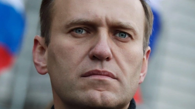 Zwei Jahre nach seinem Tod steht fest: Kremlkritiker Nawalny wurde vergiftet. (Foto: Pavel Golovkin/AP/dpa)