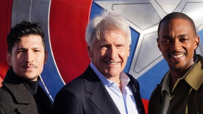 Harrison Ford und Anthony Mackie während einem Fototermin für „Captain America: Brave New World“. (Archivbild) (Foto: Ian West/PA Wire/dpa)