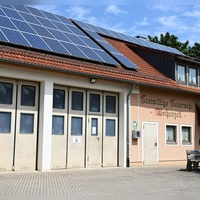 Beim Gerätehaus der Freiwilligen Feuerwehr Weihenzell im Hauptort sind bauliche Maßnahmen unausweichlich. (Foto: Luca Paul)