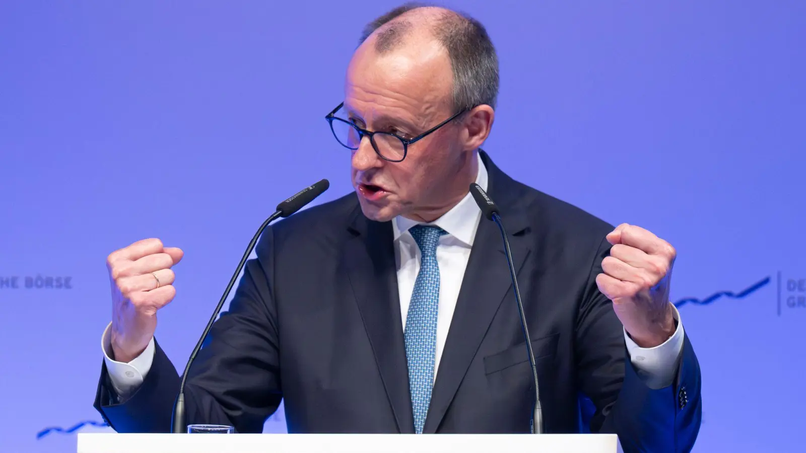 Für Merz wird der Auftritt in München die dritte große außenpolitische Rede in diesem Jahr. (Foto: Boris Roessler/dpa)