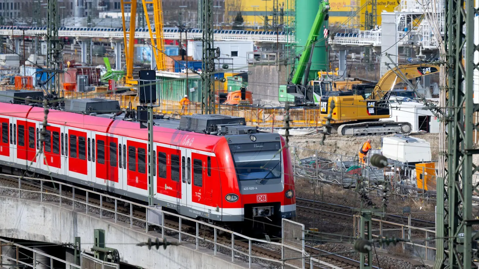 Die Stammstrecke wird über das Wochenende wieder einmal für Wartungsarbeiten gesperrt. (Symbolbild) (Foto: Sven Hoppe/dpa)