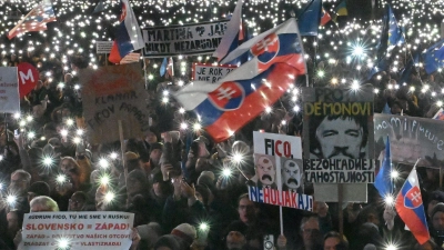 Eine Hauptforderung der Demonstranten war der Rücktritt von Ministerpräsident Fico. (Foto: álek Václav/CTK/dpa)