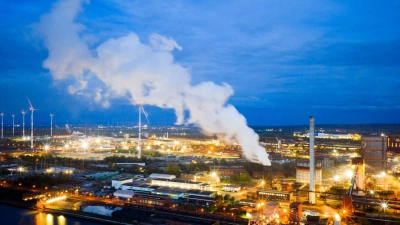 Die deutsche Wirtschaft müht sich aus der Flaute. (Archivbild) (Foto: Julian Stratenschulte/dpa)