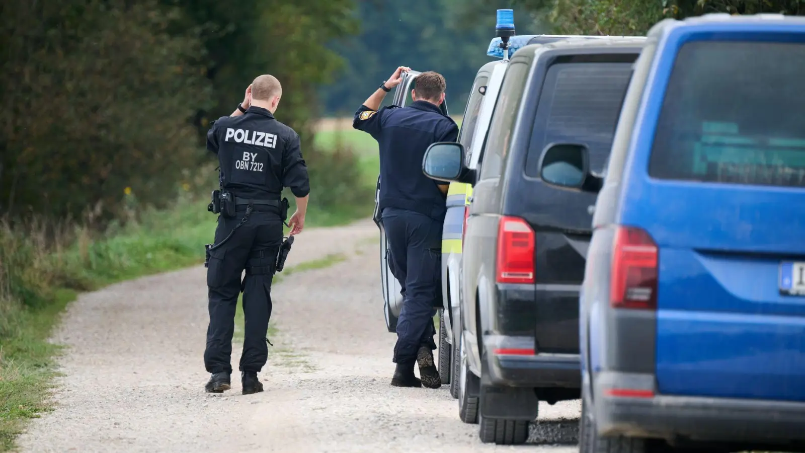 Die Suche nach dem Tier soll weitergehen - obwohl bisher keine Spuren gefunden wurden. (Foto: Peter Kneffel/dpa)