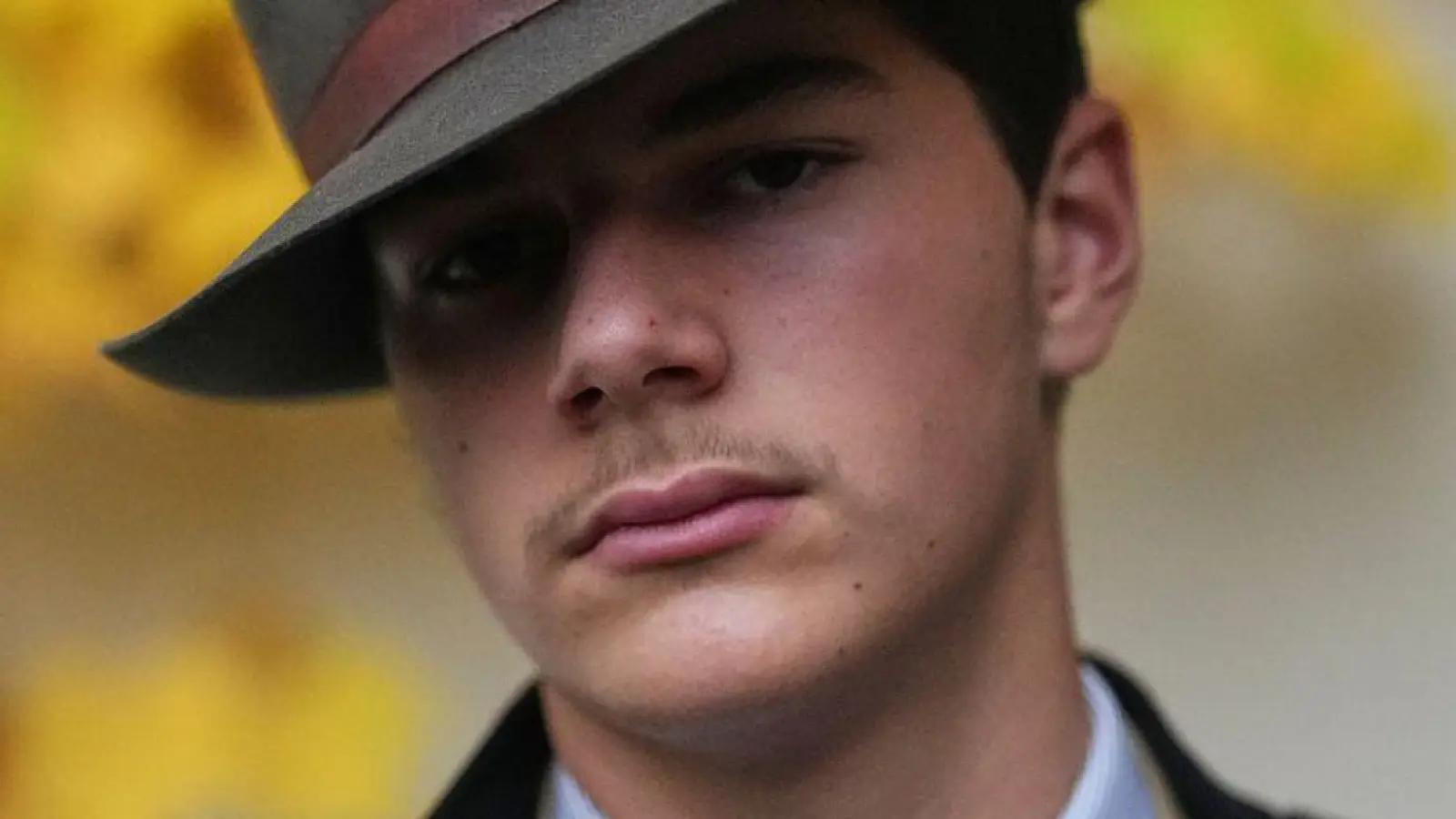 Pedro Elias Garzon kleidet sich gerne „klassisch“, wie er in einem Interview dem „Spiegel“ sagt. (Foto: Thibault Camus/AP/dpa)