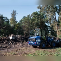 Nach dem Feuer muss aufgeräumt werden. (Foto: dvo/dpa)