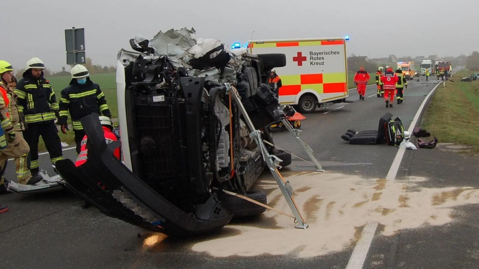 Auf der B 470 ist es am Montag zu einem schweren Unfall gekommen. (Foto: Christa Frühwald)