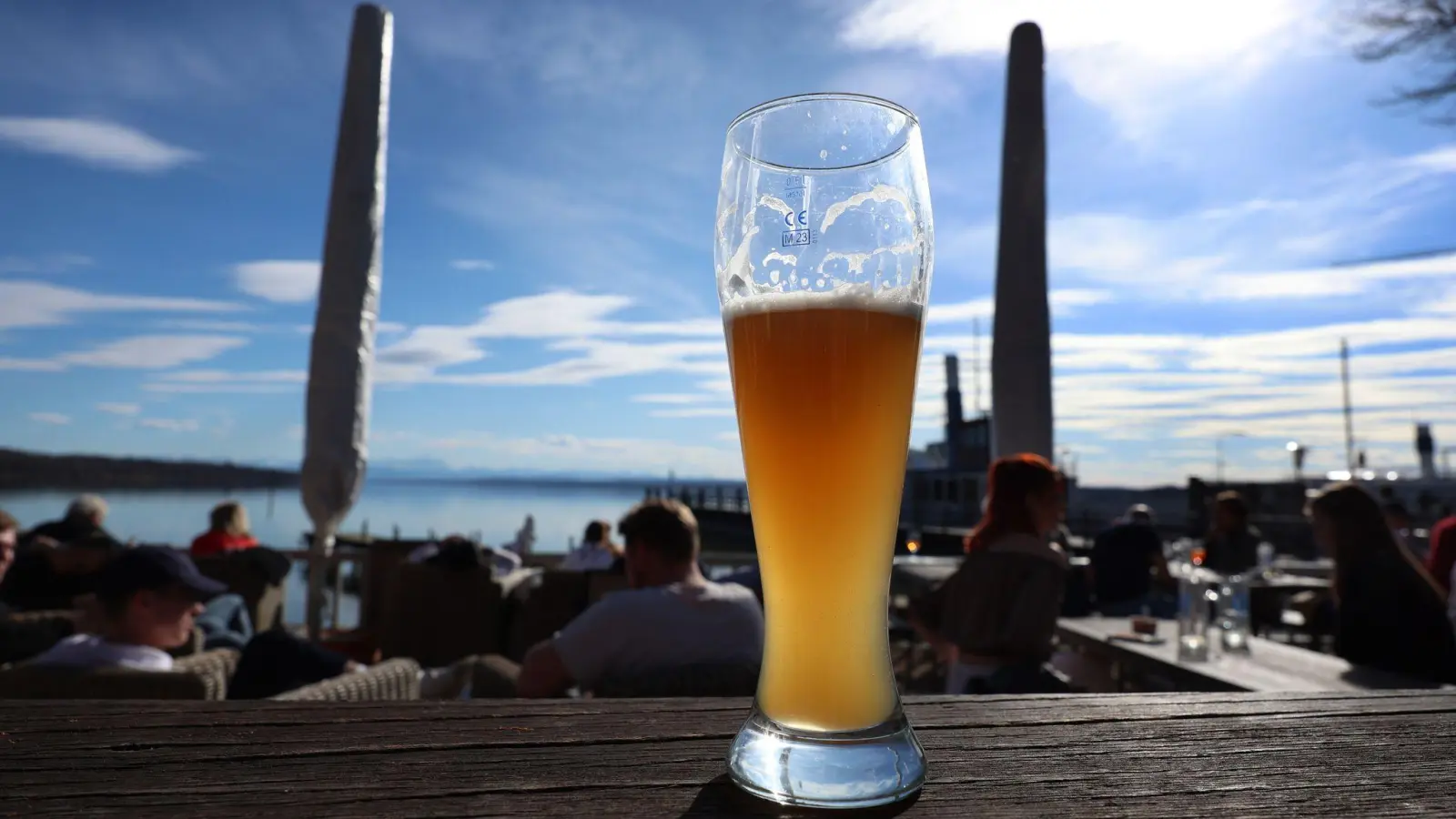 Selbst bei traumhaftem Ausblick ist nicht immer jeder Gast zufrieden. (Symbolbild) (Foto: Karl-Josef Hildenbrand/dpa)