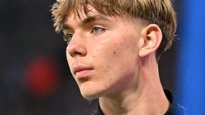 Kennet Eichhorn gilt als eines der begehrtesten Talente im europäischen Fußball. (Archivbild) (Foto: Bernd Thissen/dpa)