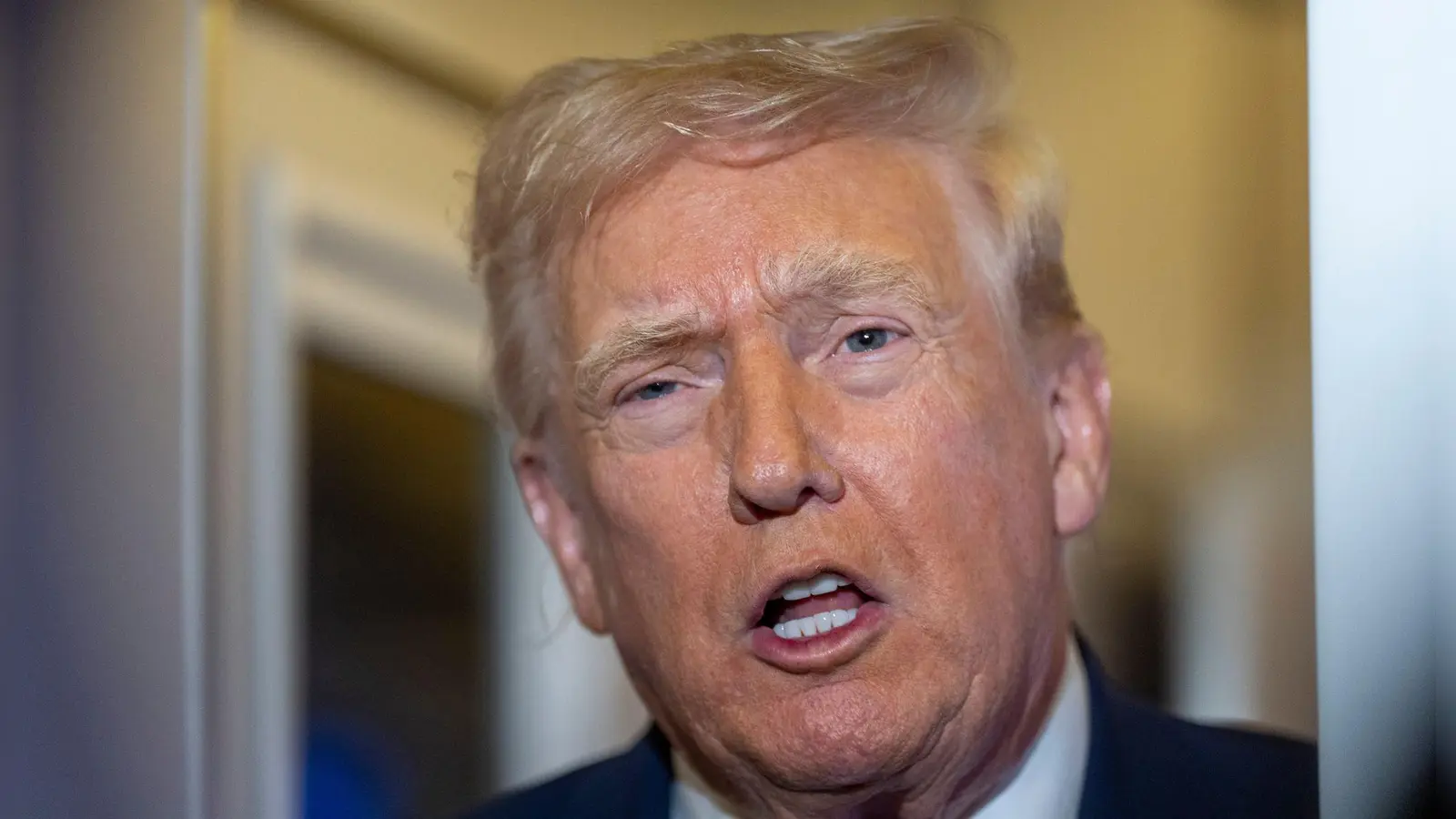 Hat sich für einen neuen Chef der US-Notenbank Fed entschieden: US-Präsident Donald Trump.  (Foto: Alex Brandon/AP/dpa)