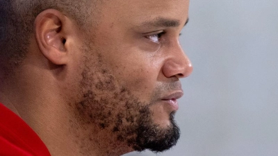 Trainer Vincent Kompany strebt einen Heimsieg an. (Foto: Sven Hoppe/dpa)