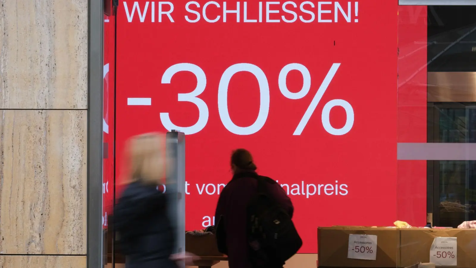 Die Zahl der Schließungen im Einzelhandel übersteigt die der Neueröffnungen deutlich. (Foto: Bernd Weißbrod/dpa)
