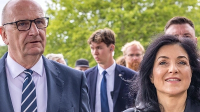 Brandenburgs Ministerpräsident Dietmar Woidke (SPD) erhofft sich von der Bundesregierung mehr Anstrengungen zur Senkung der Stromkosten (Archivbild). (Foto: Frank Hammerschmidt/dpa)