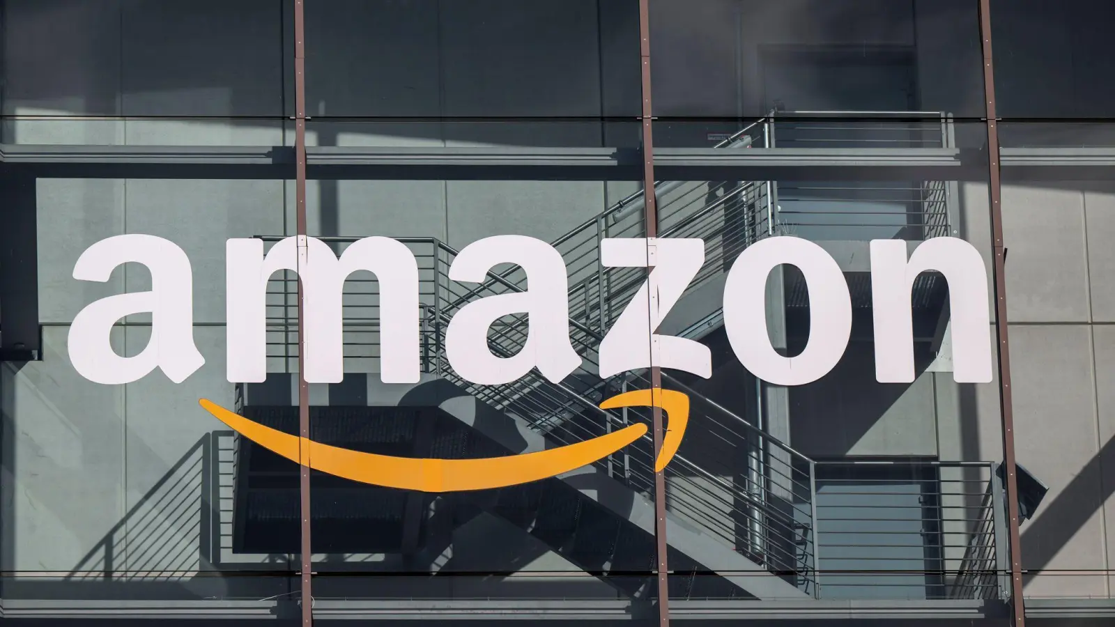 Die Cloud-Sparte von Amazon wuchs zuletzt schneller als am Markt erwartet. (Archivbild) (Foto: Peter Kneffel/dpa)