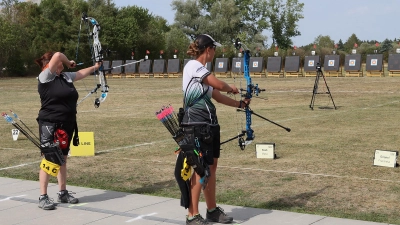 Franziska Göppel (rechts) entschied das Finale gegen Marina Rab für sich. (Foto: BSSB)