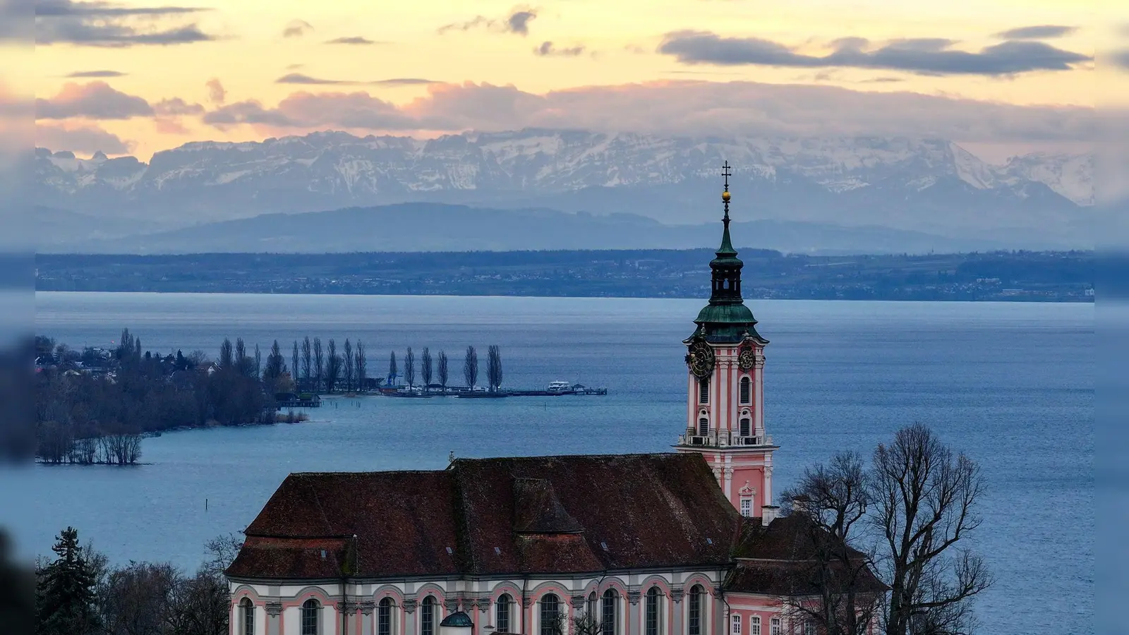 Die Kälte der vergangenen Wochen ist wichtig für das Ökosystem des Bodensees. (Archivbild)  (Foto: Felix Kästle/dpa)