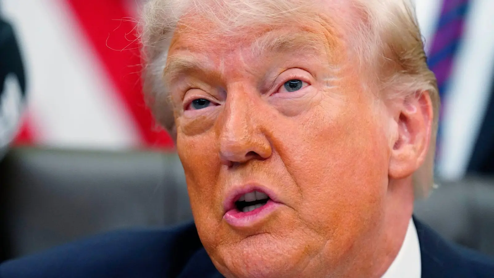 Trump setzt widersprüchliche Posts zum Konflikt mit dem Iran ab.  (Foto: Jacquelyn Martin/AP/dpa)