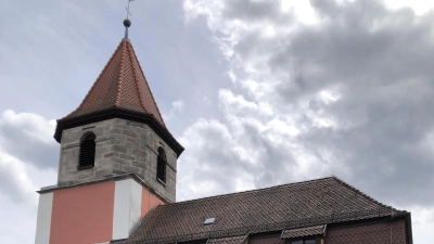 Die Katharinenkirche am Bechhöfer Marktplatz: In dem Gotteshaus findet am Kirchweihsonntag der Festgottesdienst statt. (Foto: Johannes Flierl)