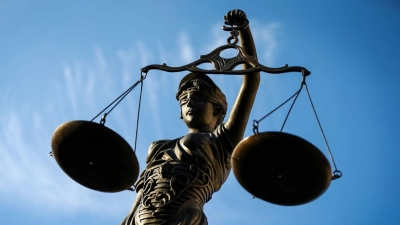 „Im Namen des Volkes“ aber für das Volk nicht zugänglich? (Archivbild) (Foto: David-Wolfgang Ebener/dpa)