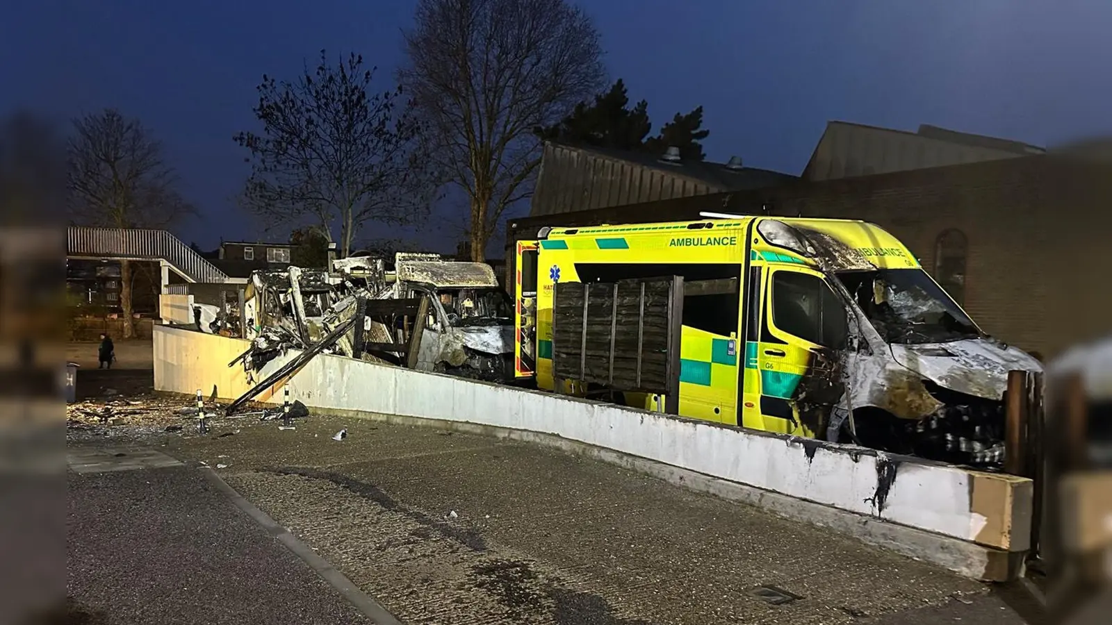 Ein Brandanschlag auf den Rettungsdienst einer jüdischen Gemeinde versetzt London in einen Schockzustand. (Foto: Pa/PA Wire/dpa)