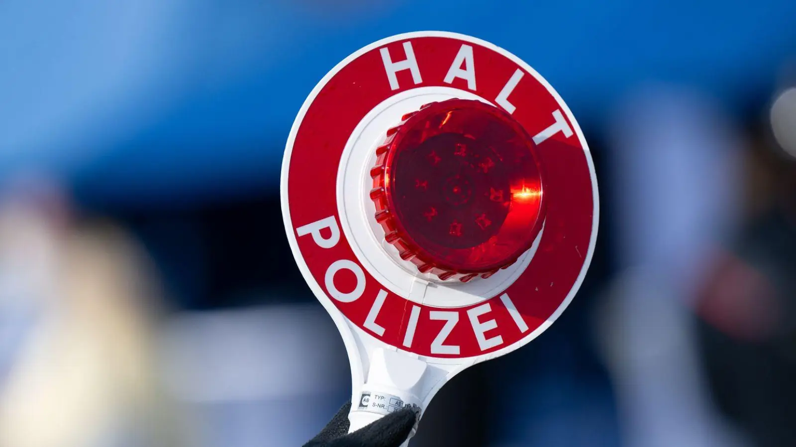 Nach der Kontrolle wird gegen die beiden ermittelt. (Symbolbild) (Foto: Sven Hoppe/dpa)