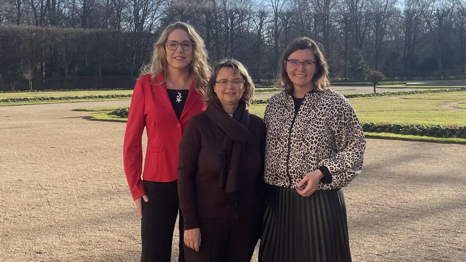 Kathrin Pollack, Renate Hans und Lisa Renz-Hübner (von links) sind Gastgeberinnen von „Bavaria ruft”. (Foto: Philipp Renz)