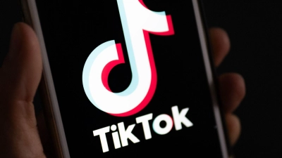 Eine Auswertung von Tiktok hat ergeben, dass viele Hits der Single-Charts schon Tage vorher auf der Plattform top sind. (Foto: Monika Skolimowska/dpa)