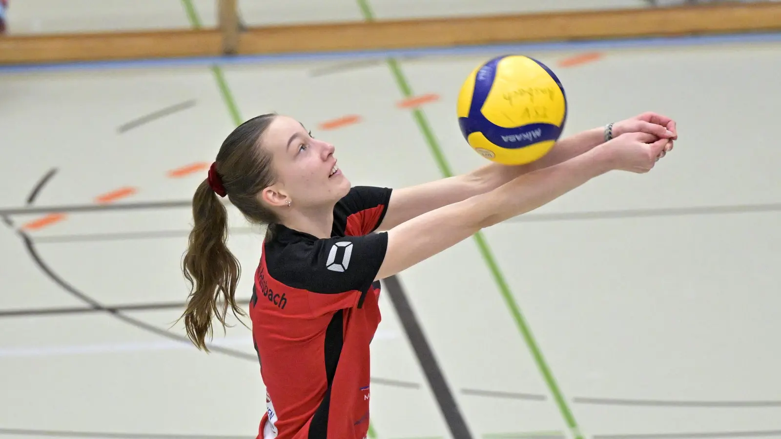 Auch im Training wieder regelmäßig am Ball: Chiara Pauli (Ansbach). (Foto: Martin Rügner)