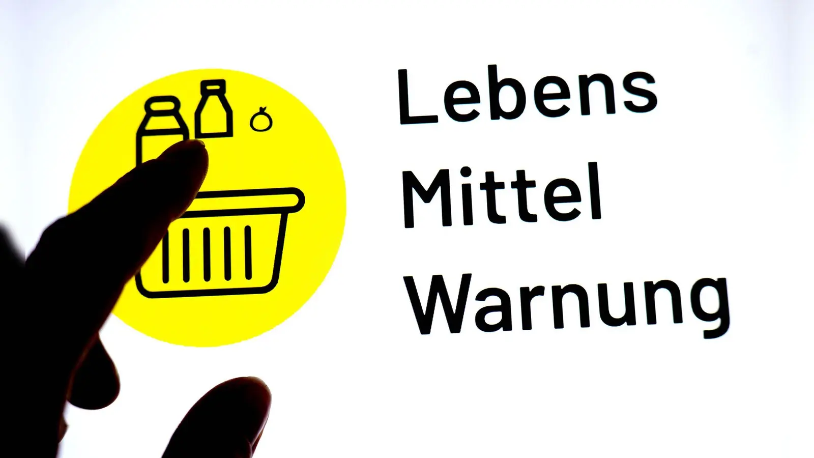 Wegen eines möglichen Norovirenbefalls ruft der Hersteller Jütro Tiefkühlkost GmbH &amp; Co. KG bestimmten Chargen einer Beerenmischung zurück. (Symbolbild) (Foto: Sina Schuldt/dpa)