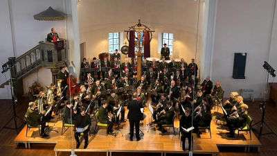 Mit der Markus-Passion von Jacob de Haan brachte die Stadtkapelle Dinkelsbühl ein eindrucksvolles und emotional berührendes Werk in die St.-Pauls-Kirche. (Foto: Martina Haas)